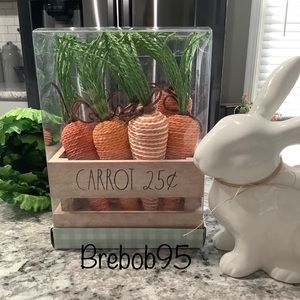Rae Dunn CARROT .25 crate with 8 carrots- LAST SET